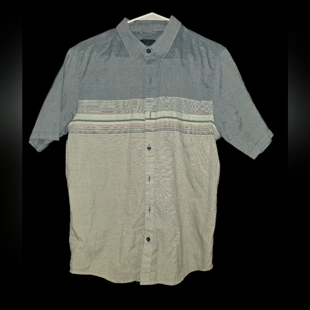 Men's Prana Short Sleeve Button-Up Shirt in Blue and Cream Mens Size M Preloved